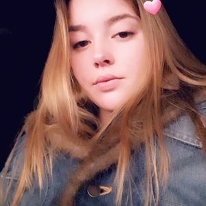 Meet your Posher, Zoe